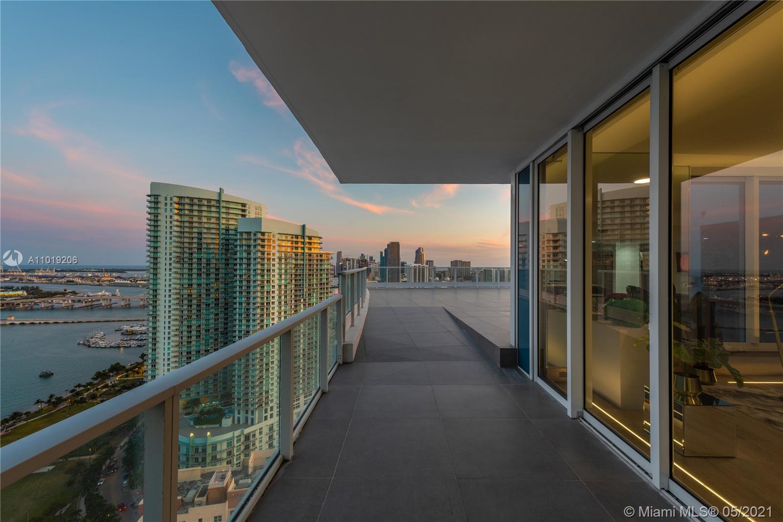 PARAMOUNT BAY CONDO - Residential
