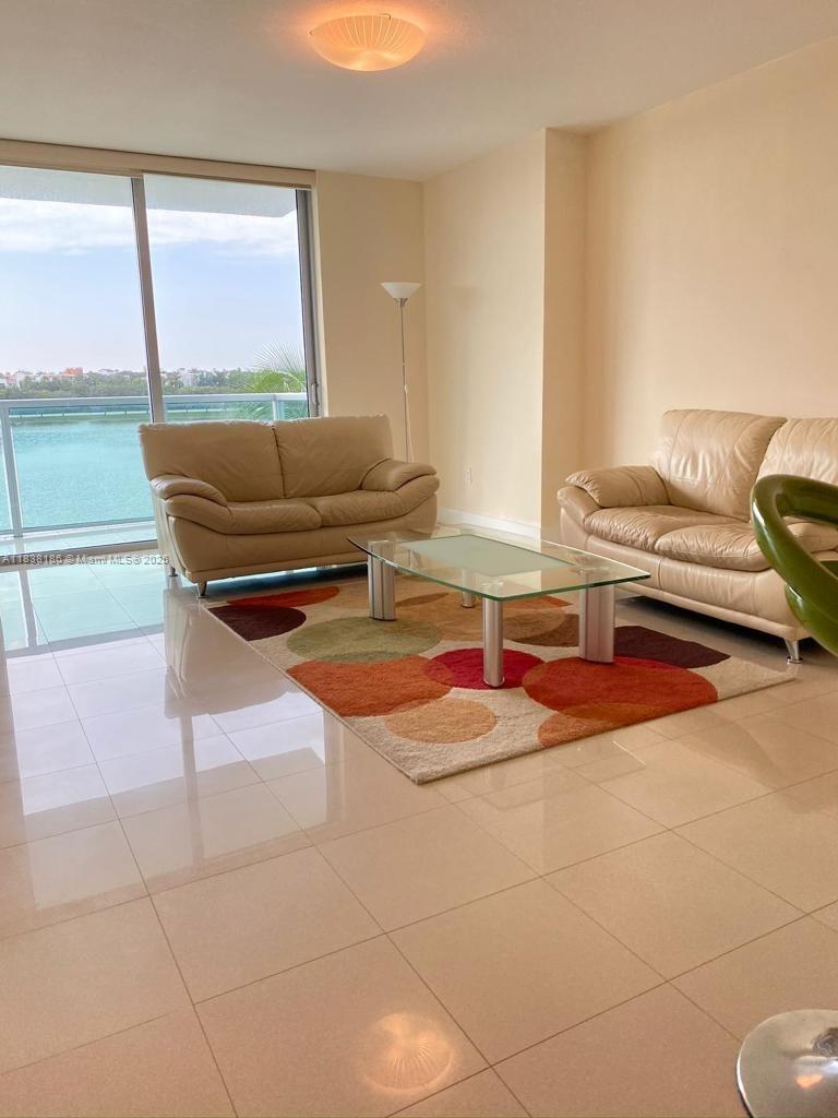 TAO SAWGRASS CONDOMINIUM - Residential