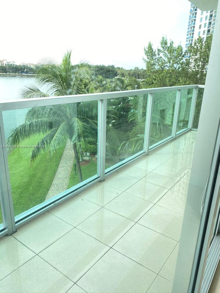 TAO SAWGRASS CONDOMINIUM - Residential