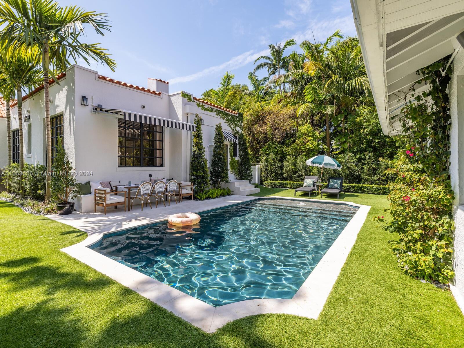 WATERSEDGE - Residential