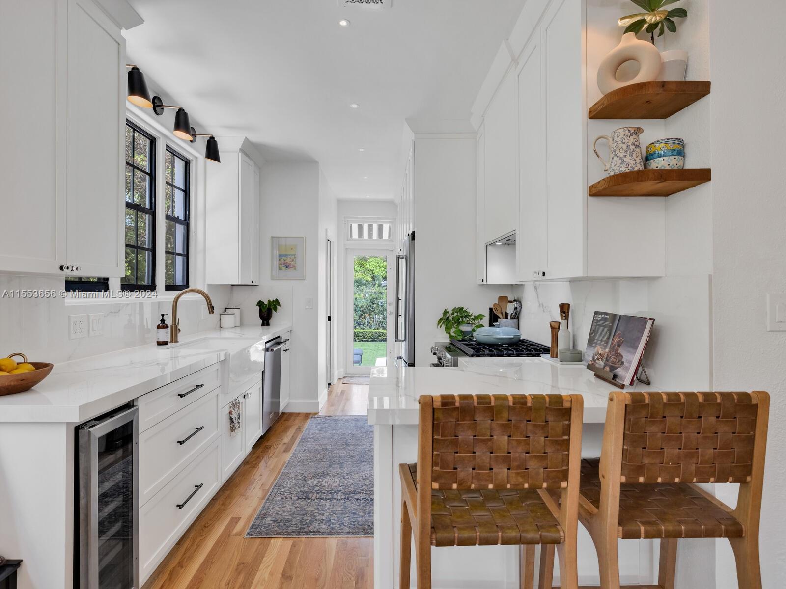 WATERSEDGE - Residential