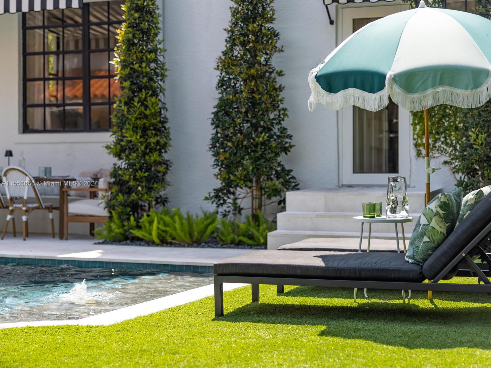 WATERSEDGE - Residential