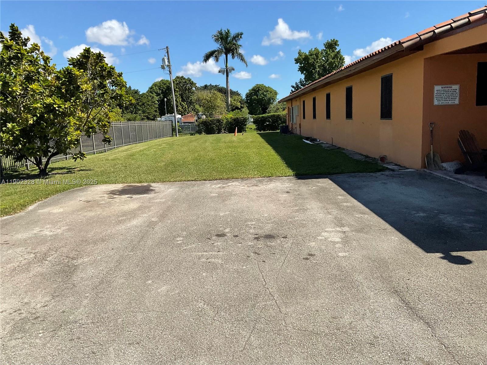 BIRD ROAD FARMSITES - Residential Lease