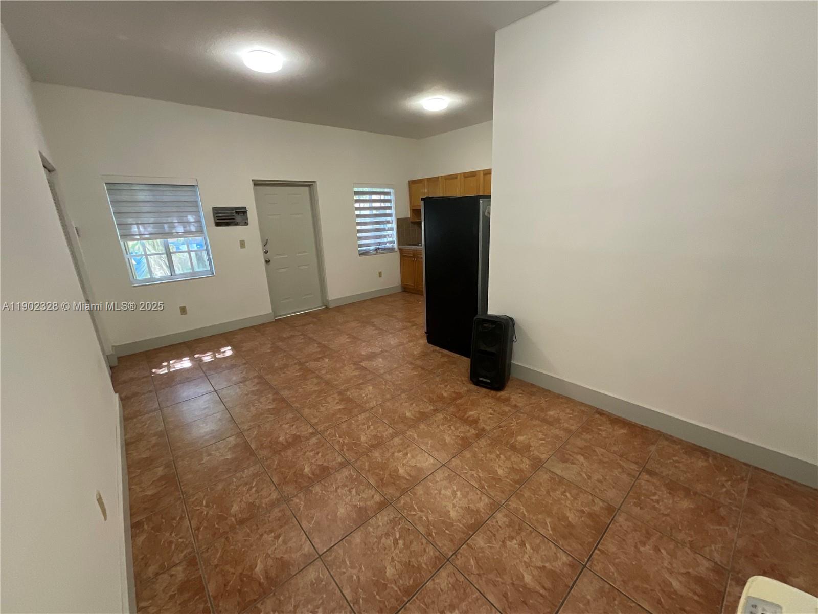 BIRD ROAD FARMSITES - Residential Lease