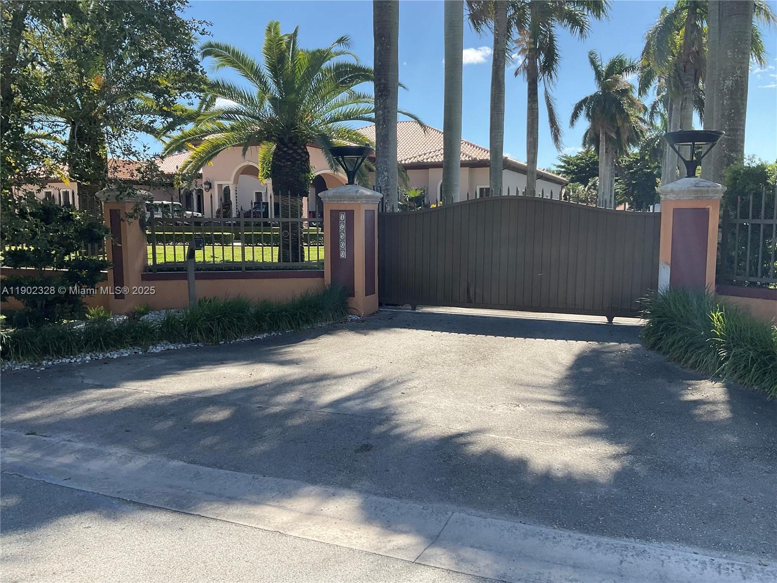 BIRD ROAD FARMSITES - Residential Lease