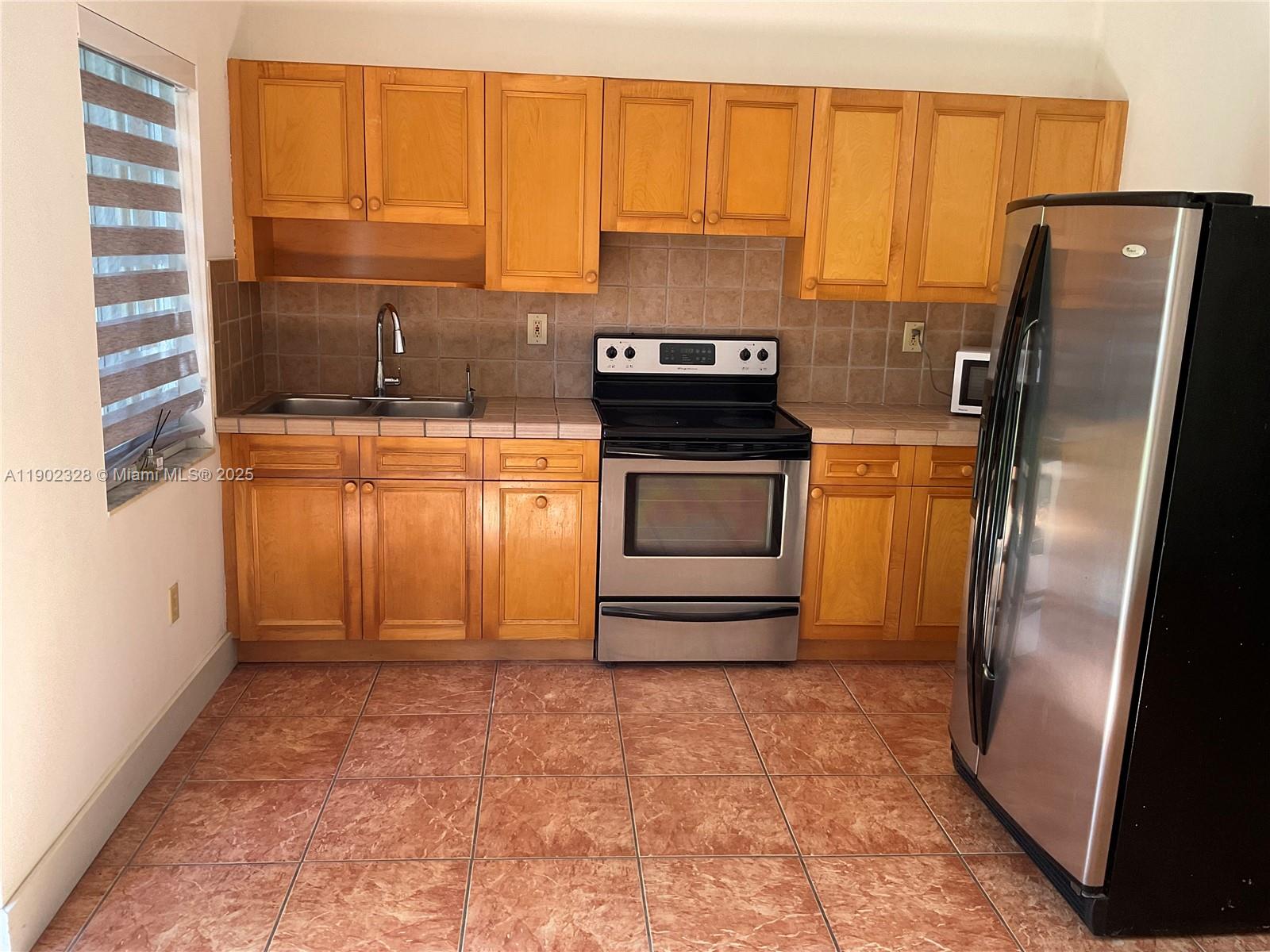 BIRD ROAD FARMSITES - Residential Lease