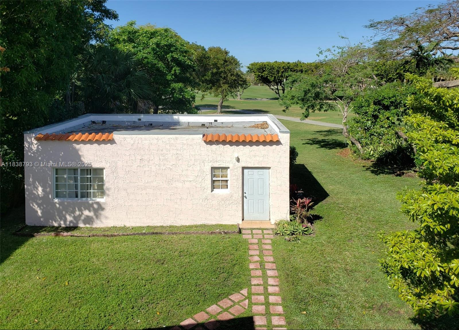 MID GOLF SUB 1ST ADDN - Residential