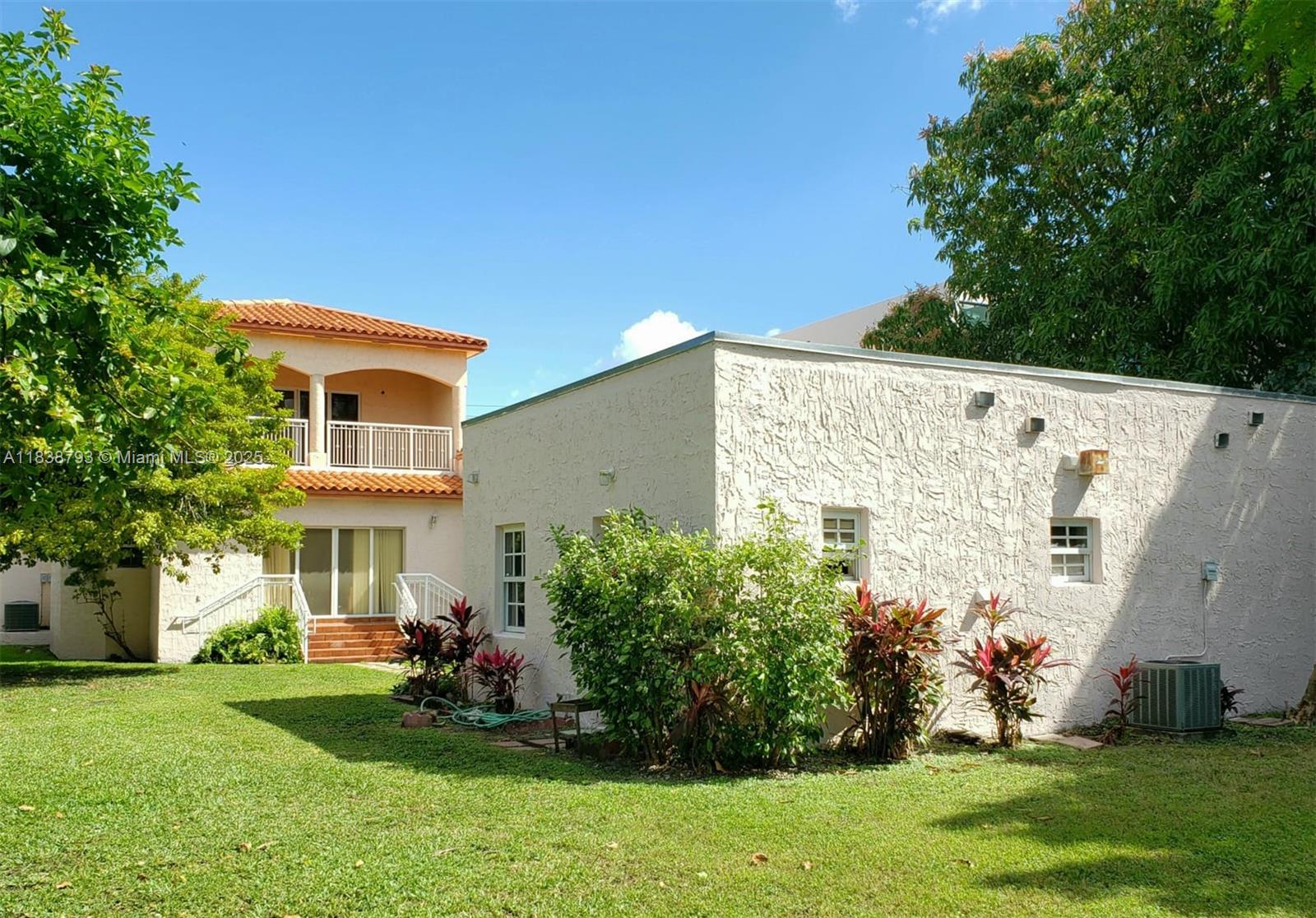 3124 Prairie Ave