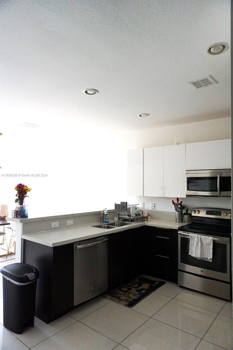 GRAND BAY NORTH - Residential