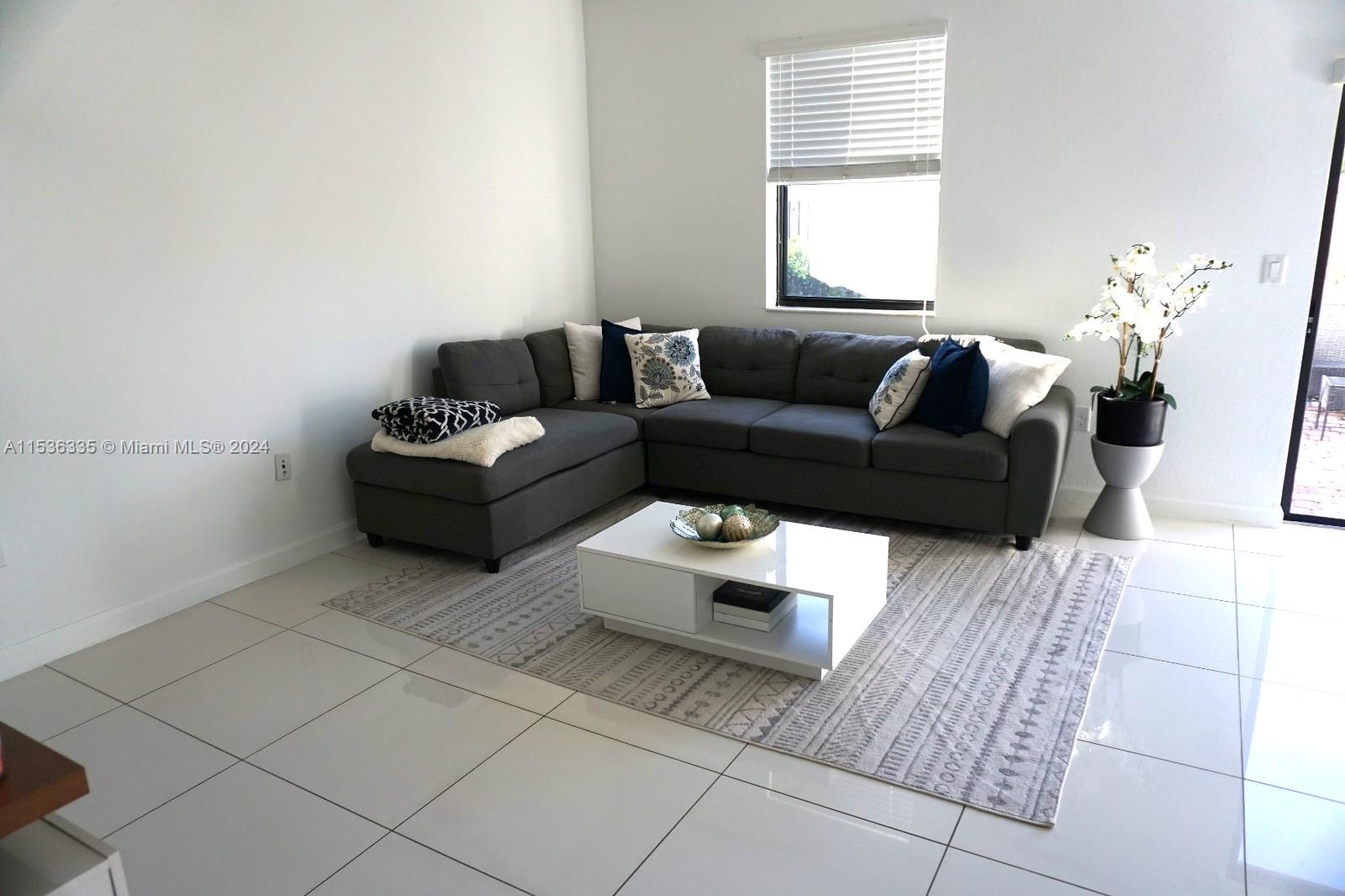 GRAND BAY NORTH - Residential