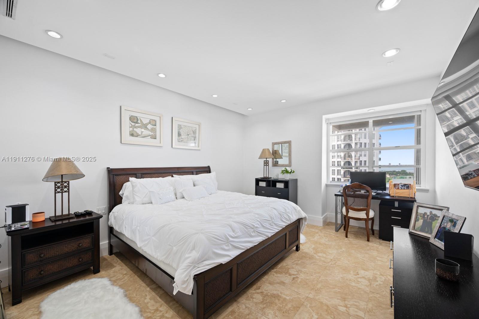 ARLEN BEACH CONDO - Residential Lease