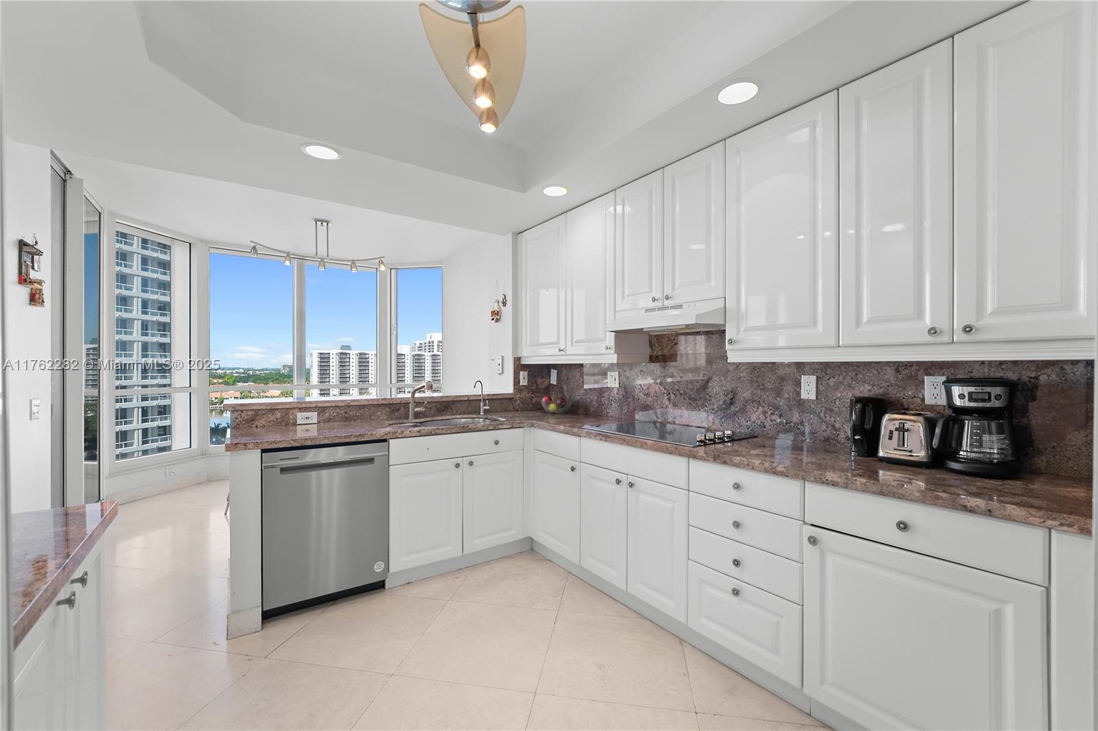 ATLANTIC II AT THE POINT - Residential