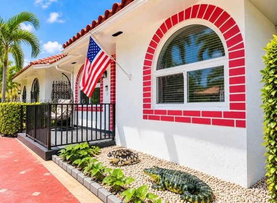 5920 W 20TH LN, HIALEAH, FL 33016 - Image 4df604c730dadada9797efdaecf621d4/2199377084