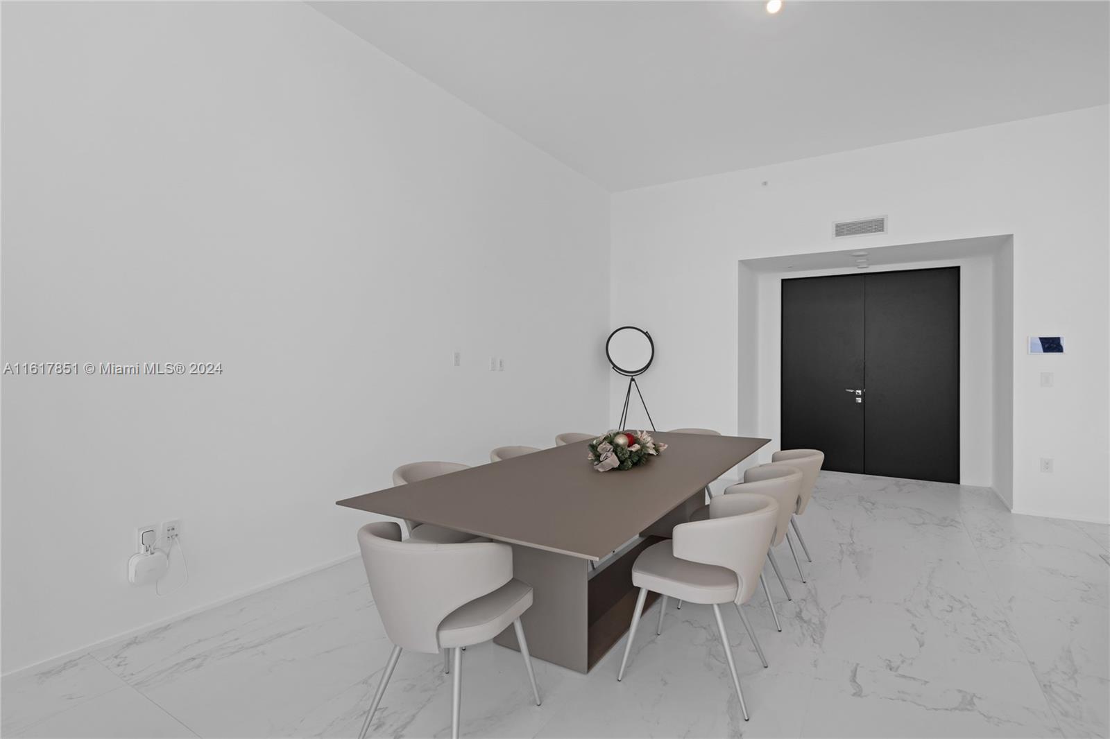 ONE THOUSAND MUSEUM CONDO - Residential