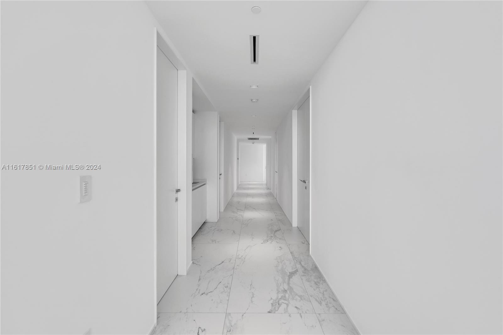 ONE THOUSAND MUSEUM CONDO - Residential