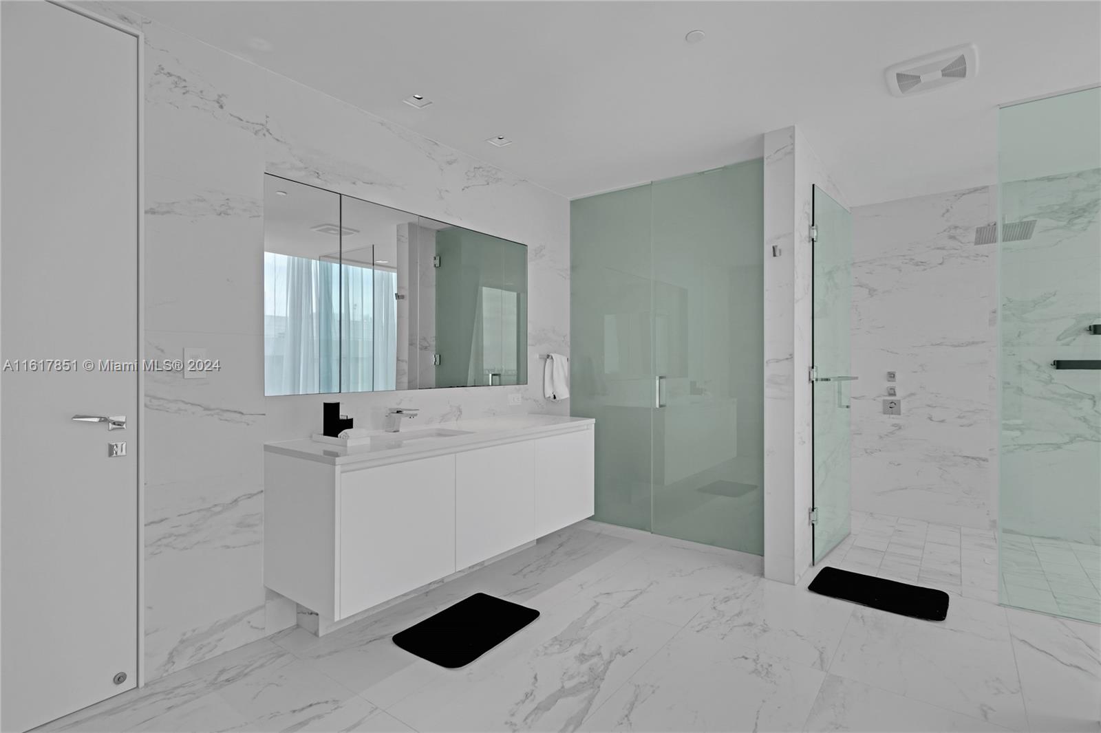 ONE THOUSAND MUSEUM CONDO - Residential