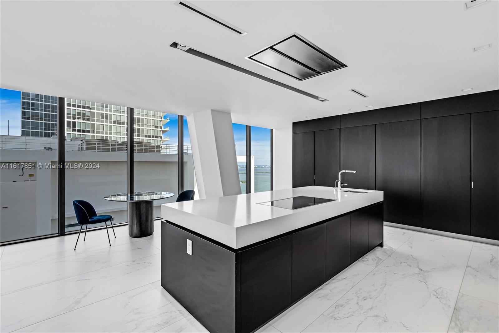 ONE THOUSAND MUSEUM CONDO - Residential