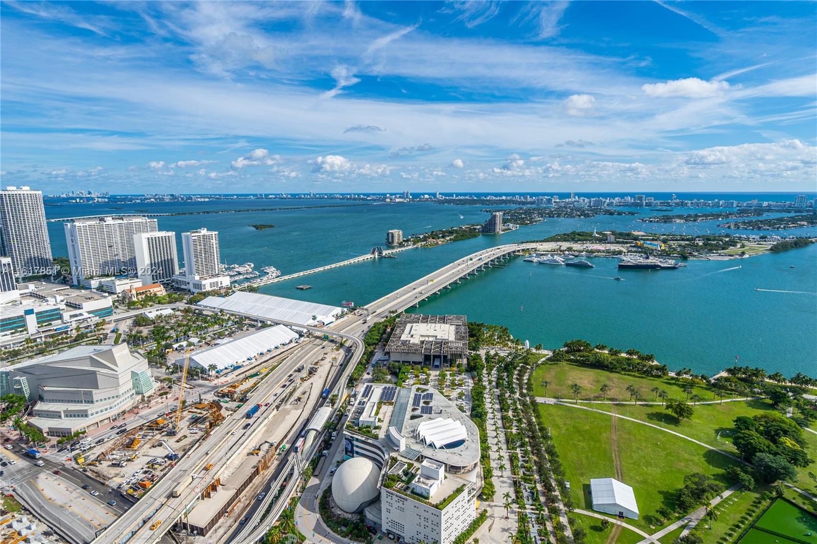 ONE THOUSAND MUSEUM CONDO - Residential