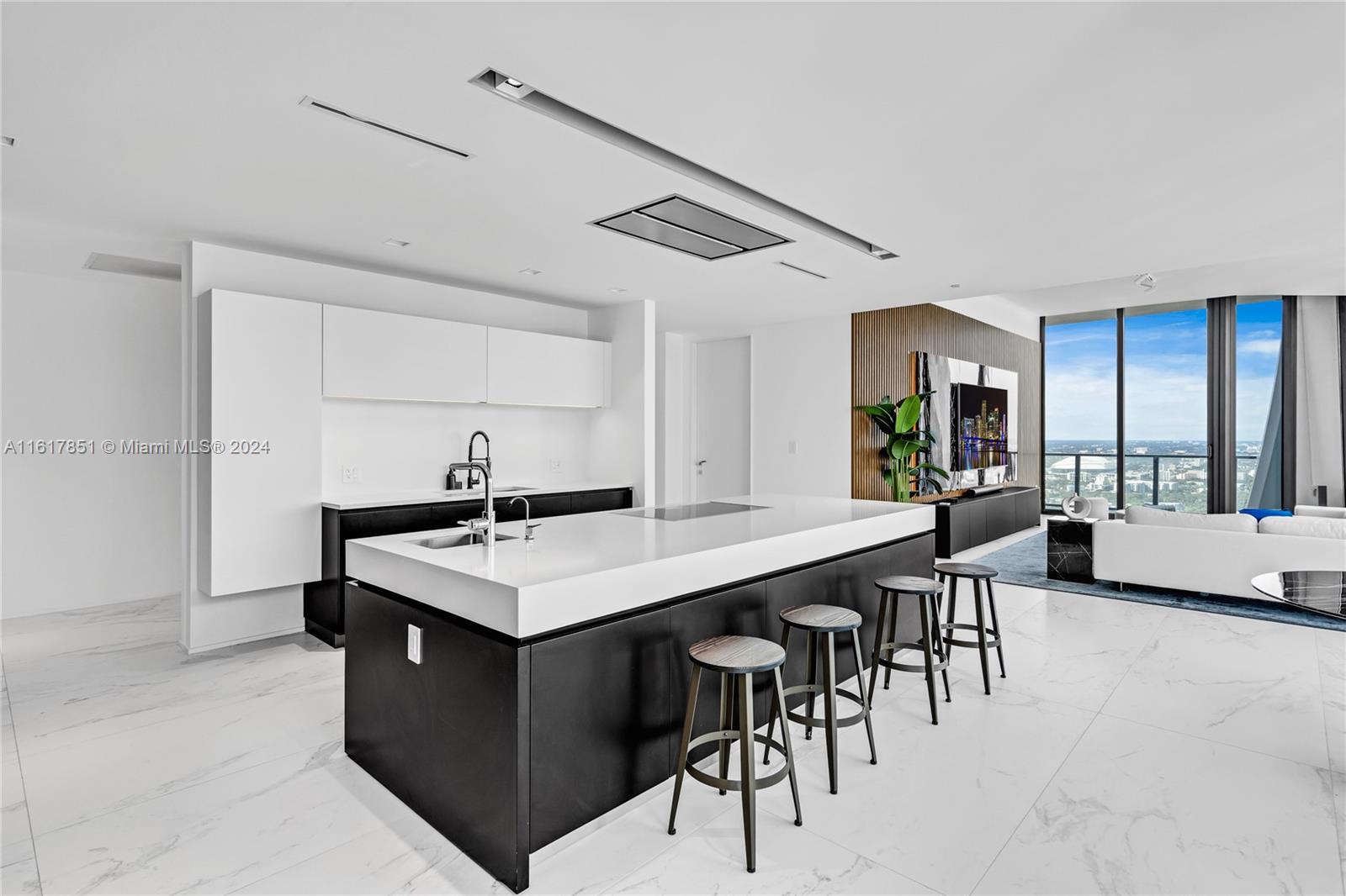 ONE THOUSAND MUSEUM CONDO - Residential