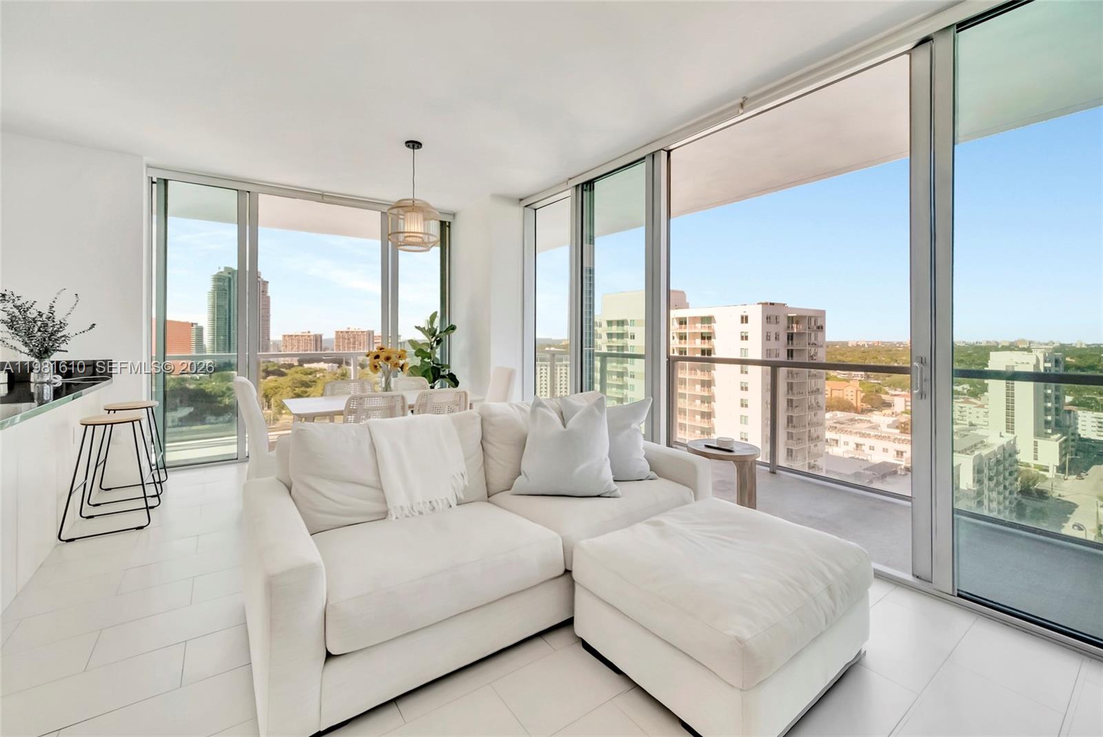 79 SW 12th St 2201-S