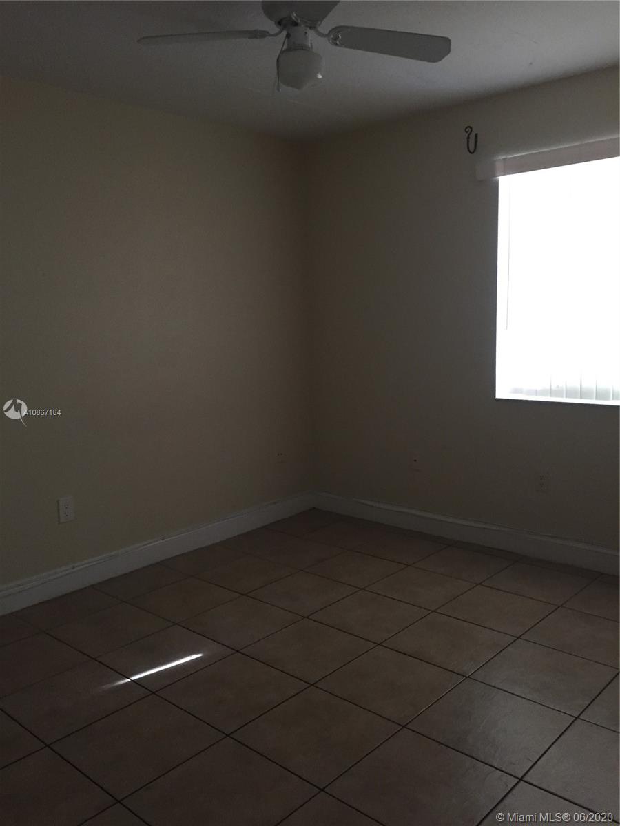 TENNIS VIEW CONDO PH I - Residential Lease