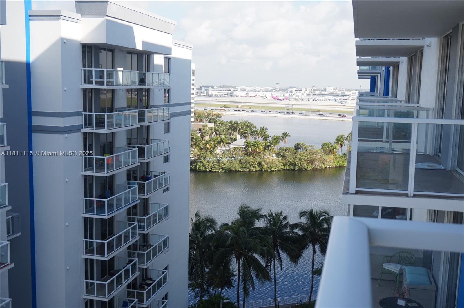 5085 Nw 7th St 1215, Miami, Broward County, Florida - 2 Bedrooms  
2 Bathrooms - 
