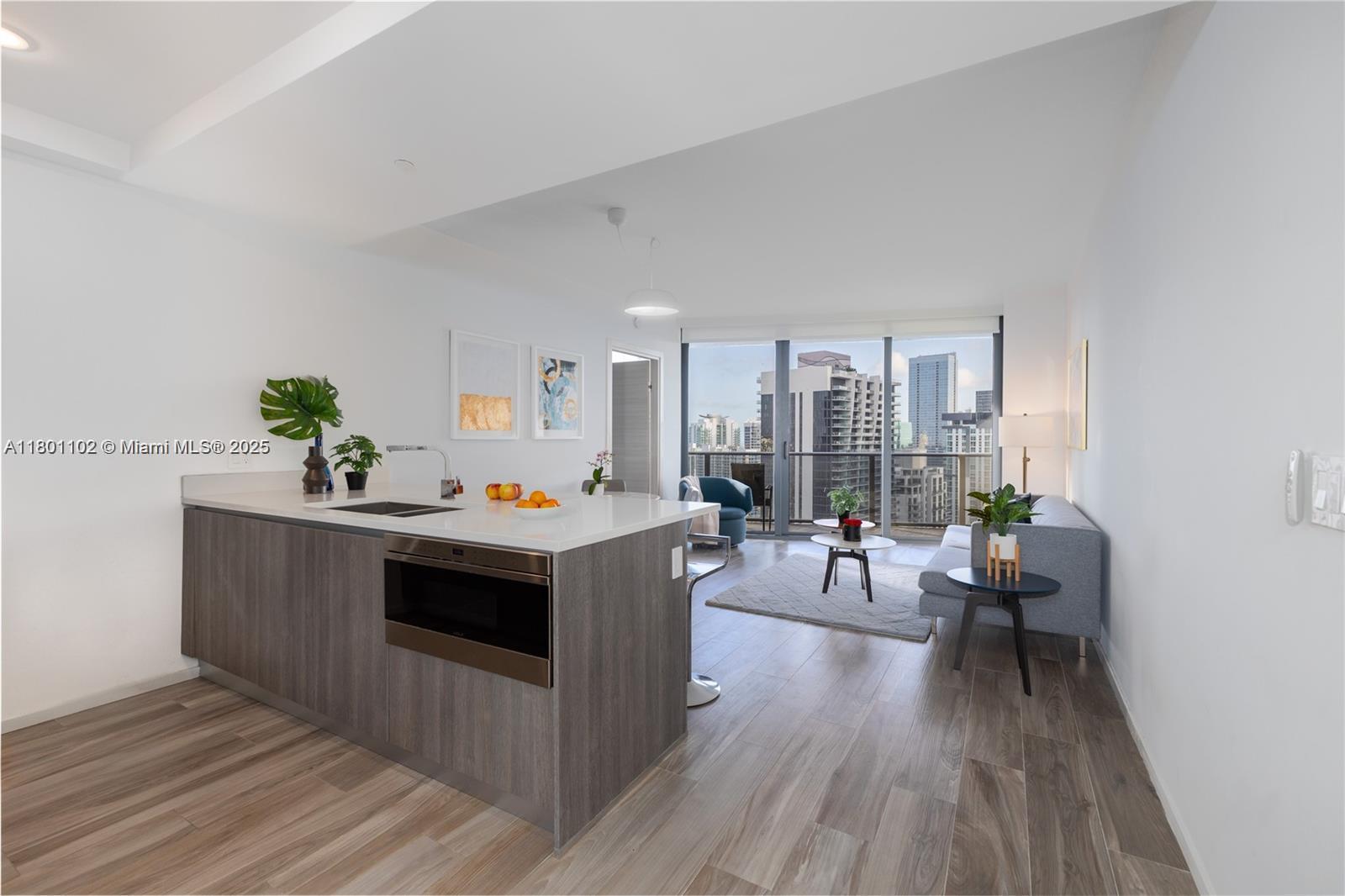 801 S Miami 4103