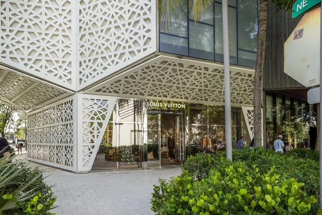 SHADOWLAWN - Residential Income