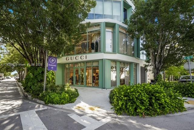 SHADOWLAWN - Residential Income