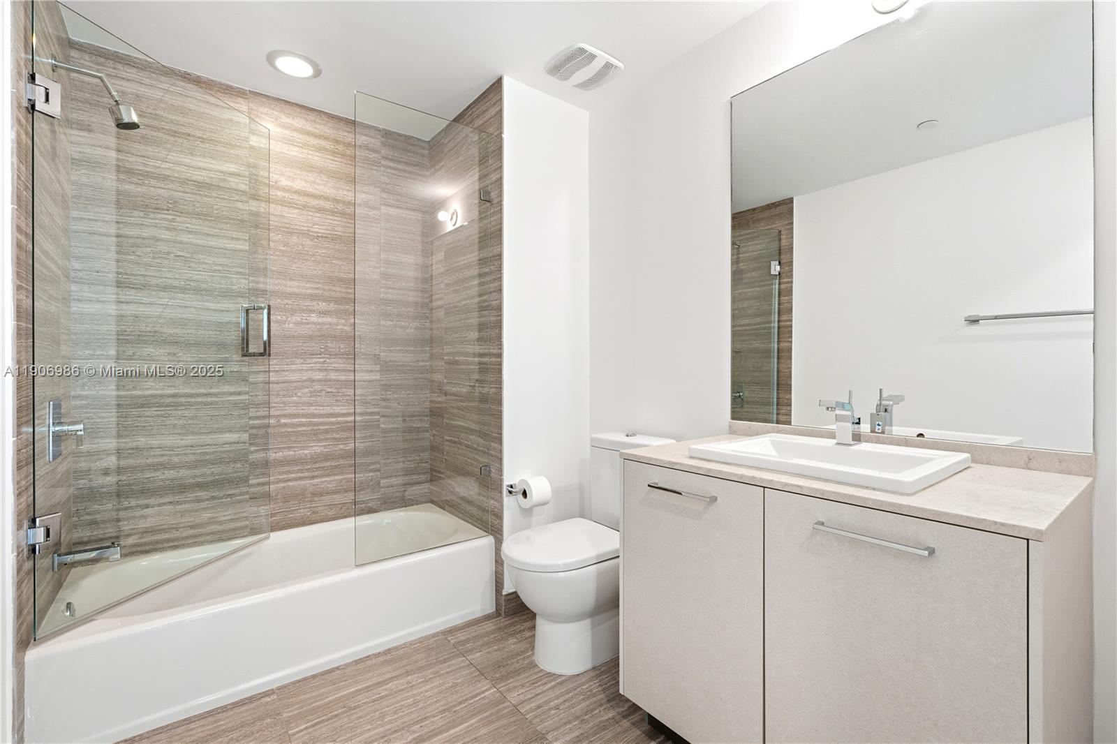 1010 BRICKELL CONDO - Residential