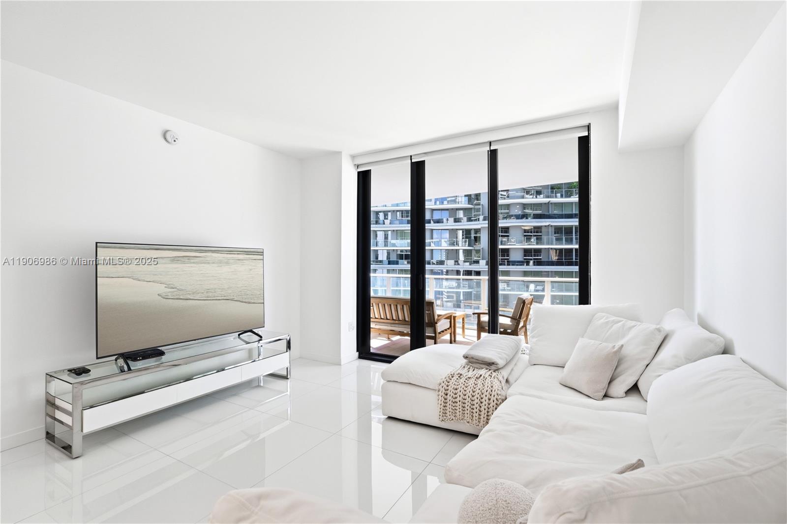 1010 BRICKELL CONDO - Residential