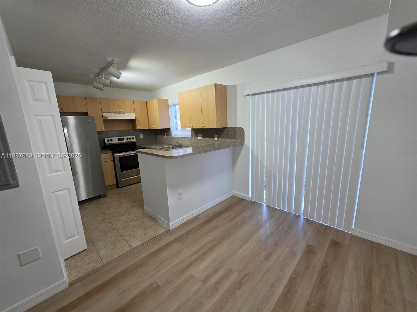 VENETIA GARDENS SOUTH CON - Residential