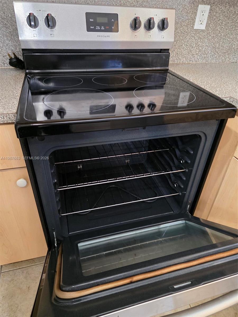 VENETIA GARDENS SOUTH CON - Residential