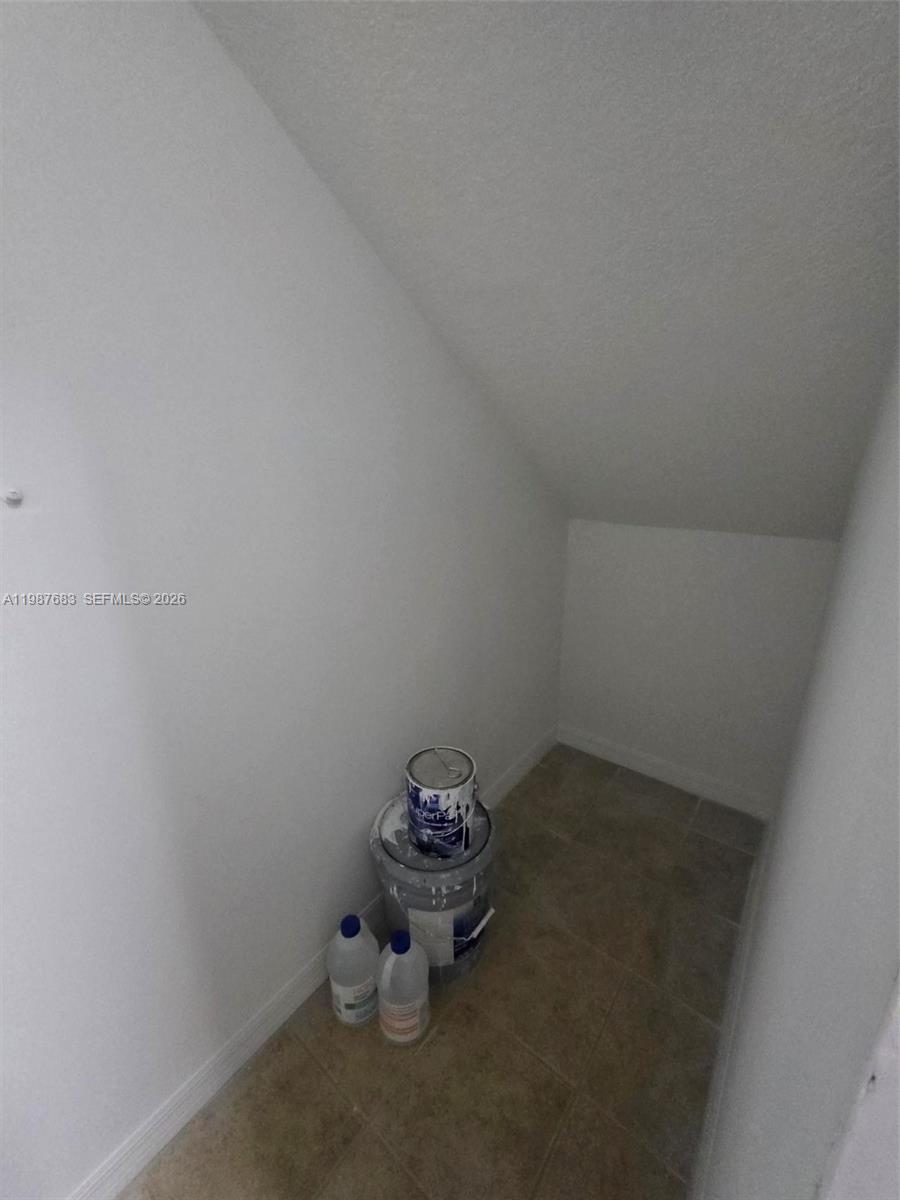 VENETIA GARDENS SOUTH CON - Residential