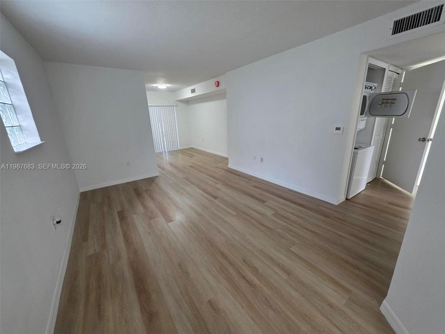 READY TO MOVE, Great opportunity!! beautiful apartment 3 bedrooms 2 full bathrooms, good selling price, recently renovated, firs floor, walk-in closet in the master bedroom, Washer/Dryer inside the unit, storage, freshly painted, laminate wood floor, assigned parking, gated community. Close to schools, shopping malls, Florida's Tpke, US 1, Hospital, Air Force Base and The Keys.