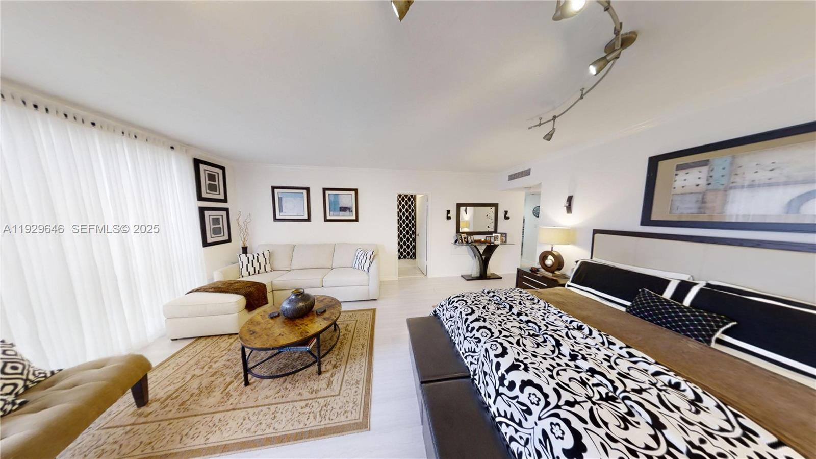 SOUTH BAY CLUB CONDO - Residential Lease