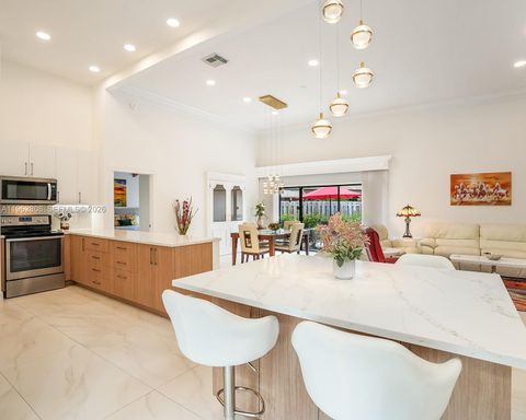 413 Leslie Dr Hallandale Beach FL 33009