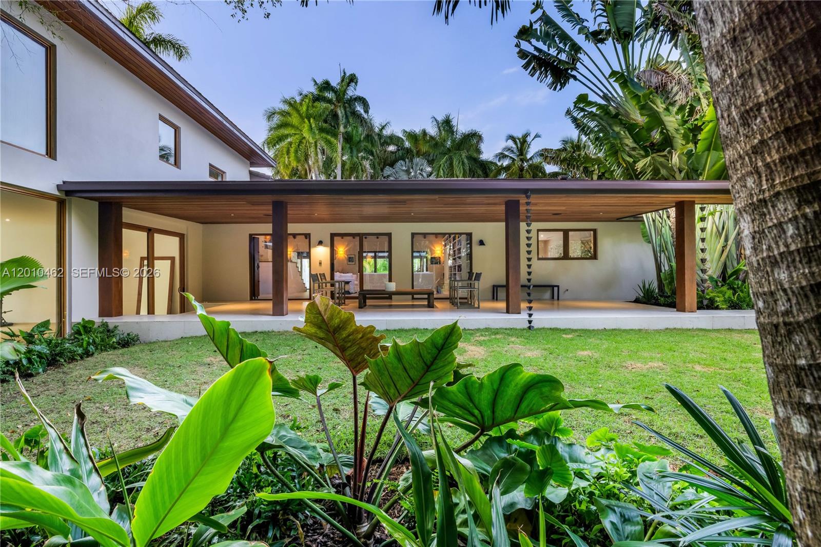 ENTRADA - Residential
