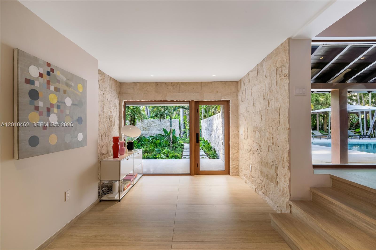 ENTRADA - Residential