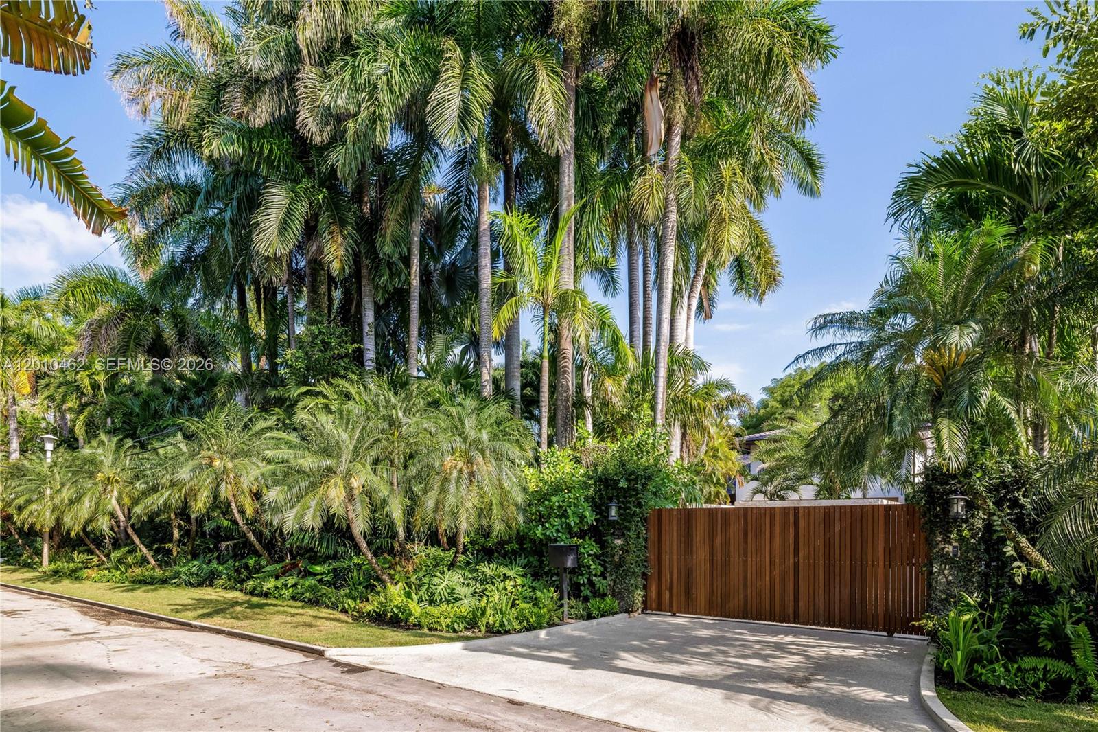 ENTRADA - Residential