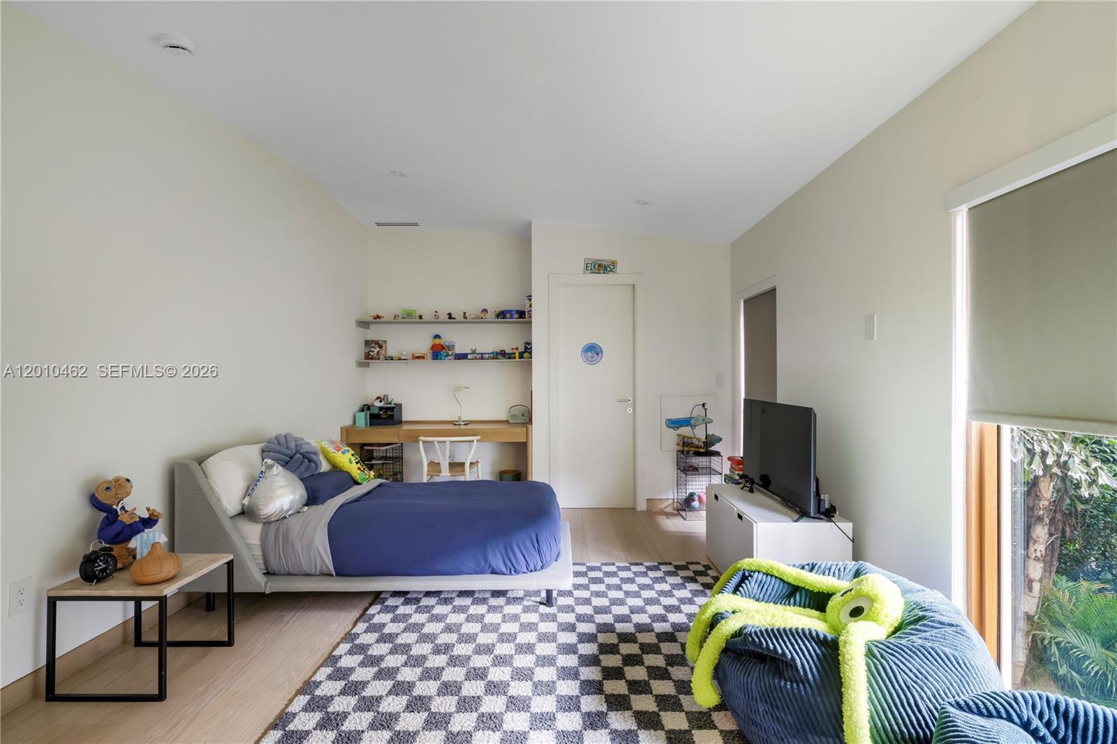 ENTRADA - Residential