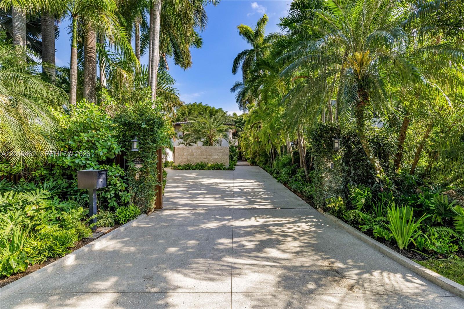 ENTRADA - Residential