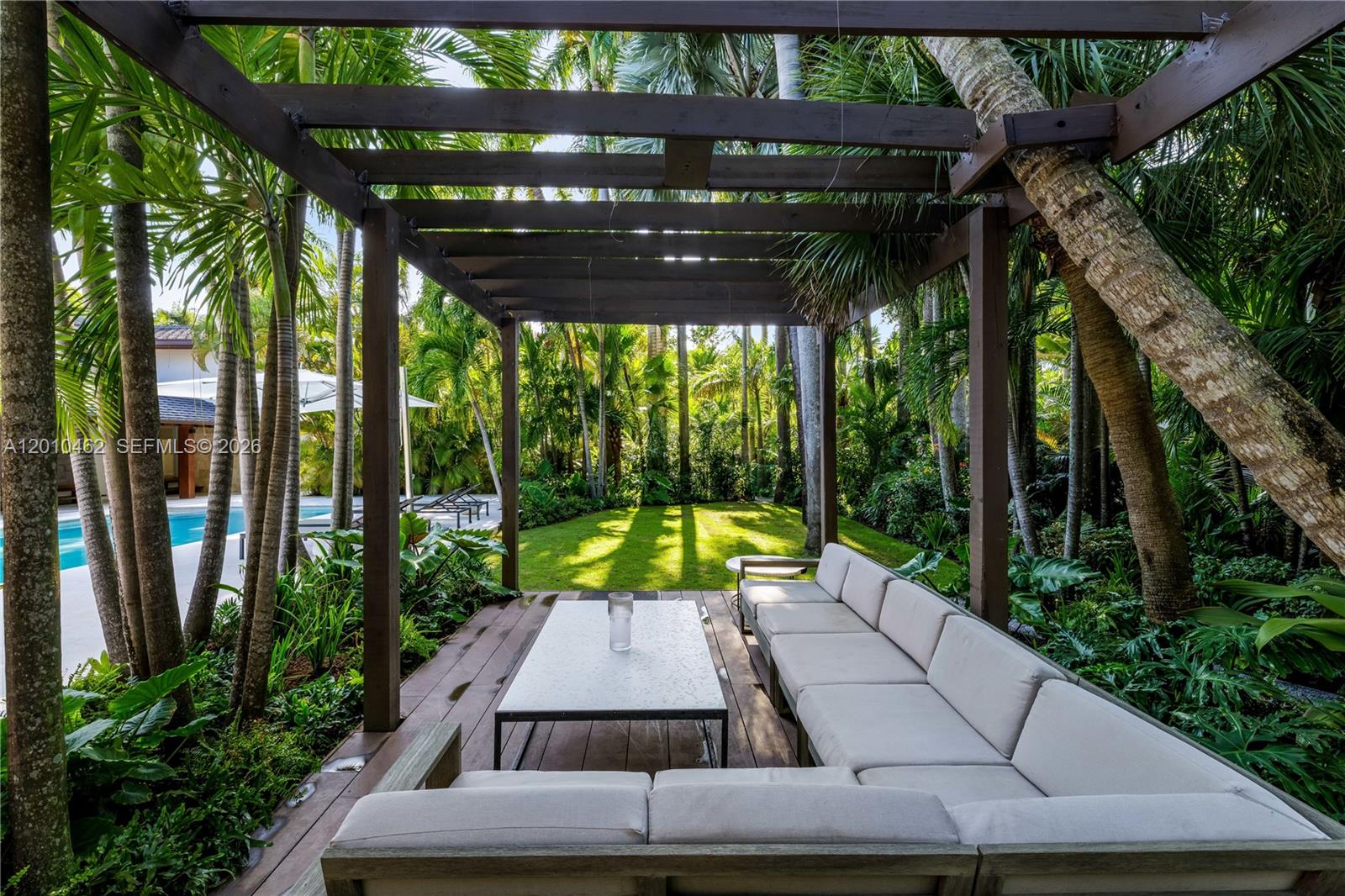 ENTRADA - Residential