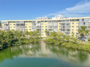 Aventura Luxury Condos 18 2930 Point East Dr E109 Aventura FL 33160