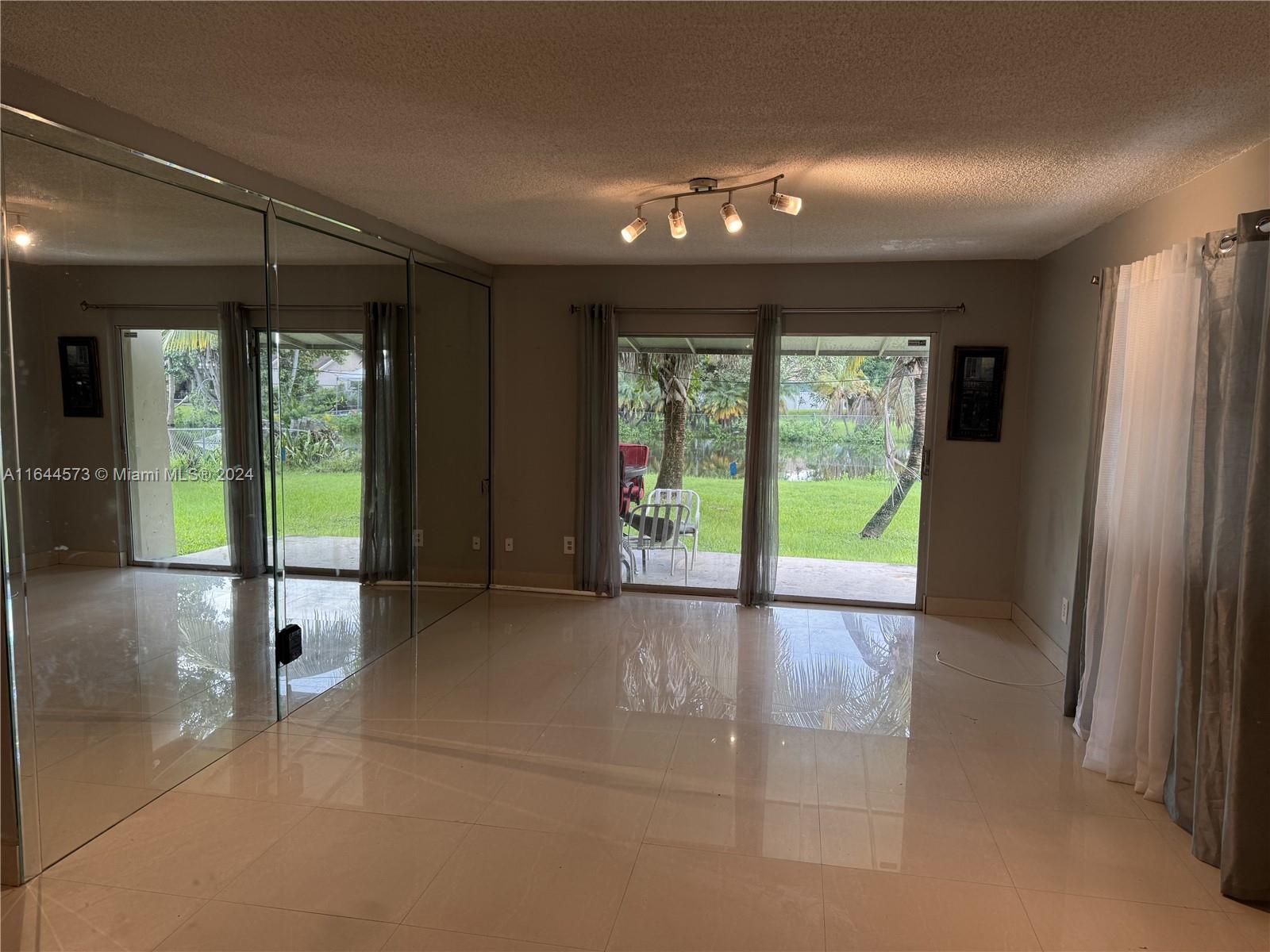 SCHAFFER PARK - Residential Lease