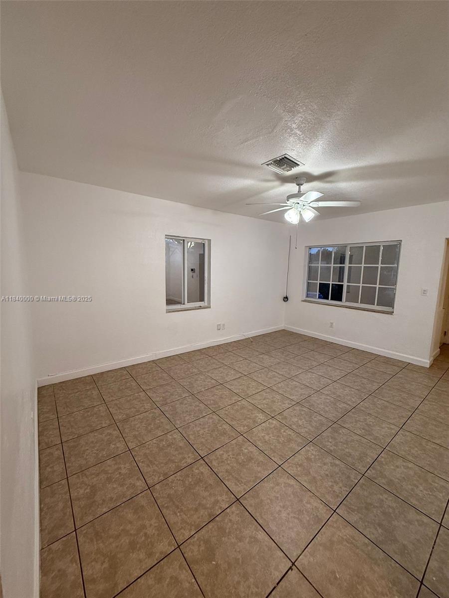 1423 NE 175th St 0