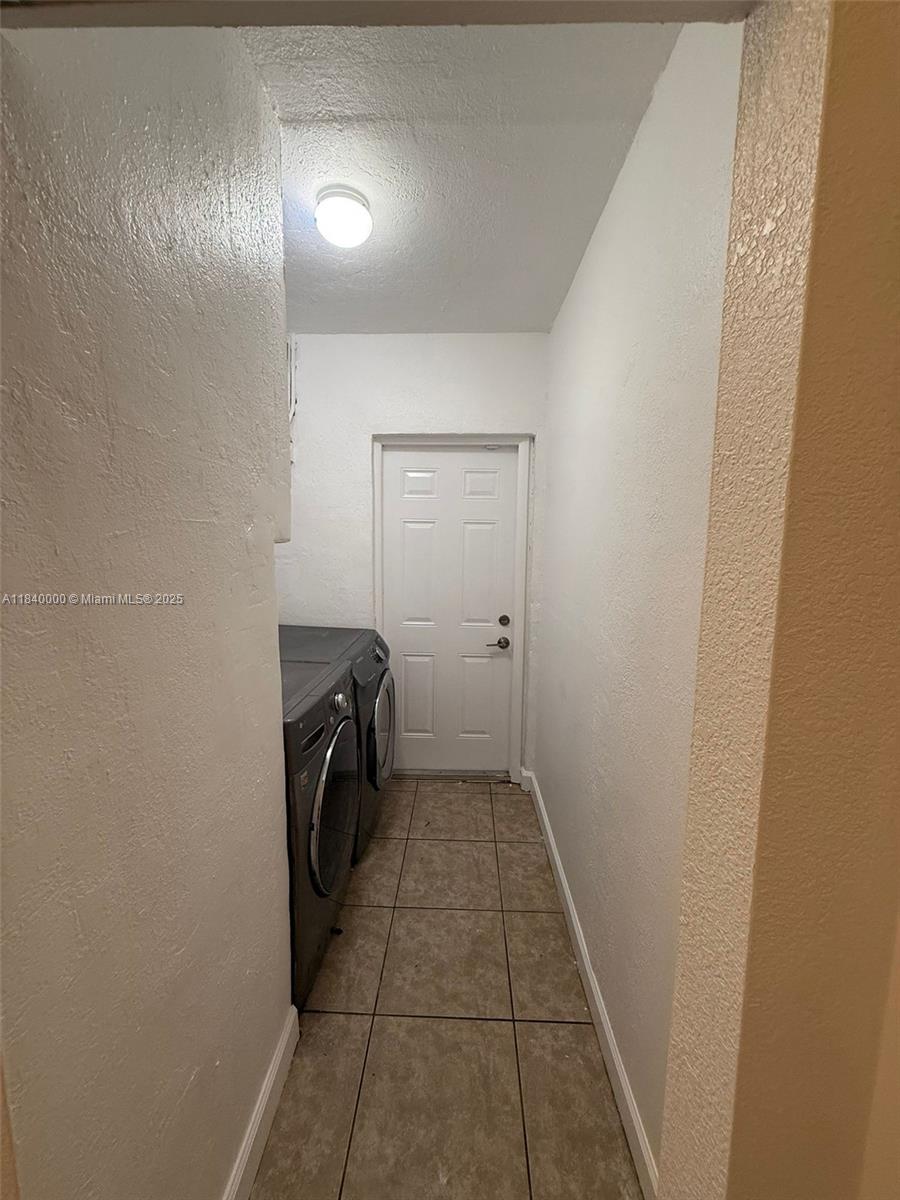 1423 NE 175th St 0