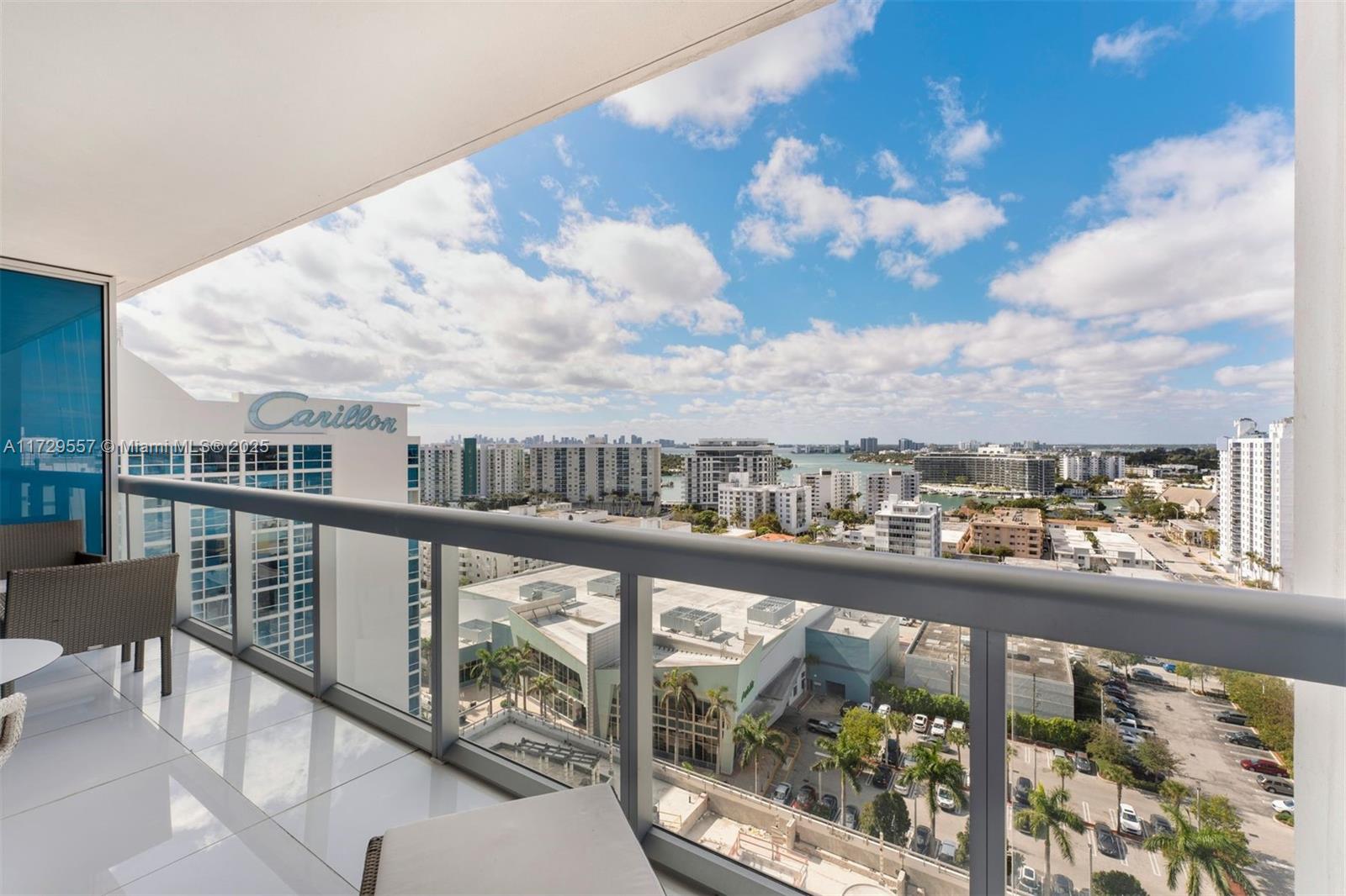 NORTH CARILLON BEACH COND - Residential