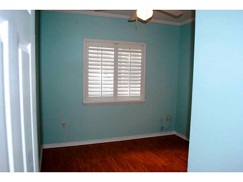 KARENERO FALLS - Residential Lease