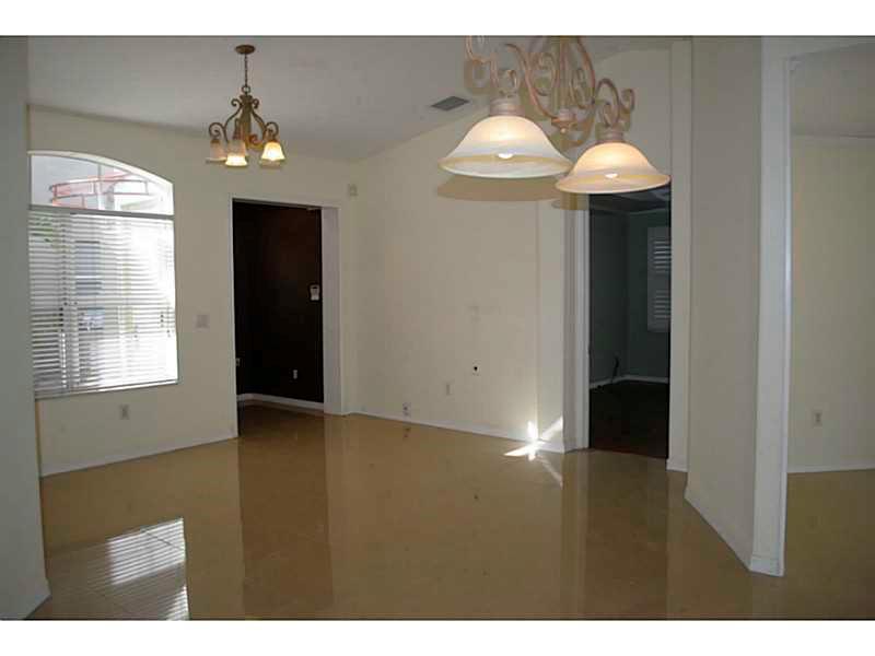 KARENERO FALLS - Residential Lease